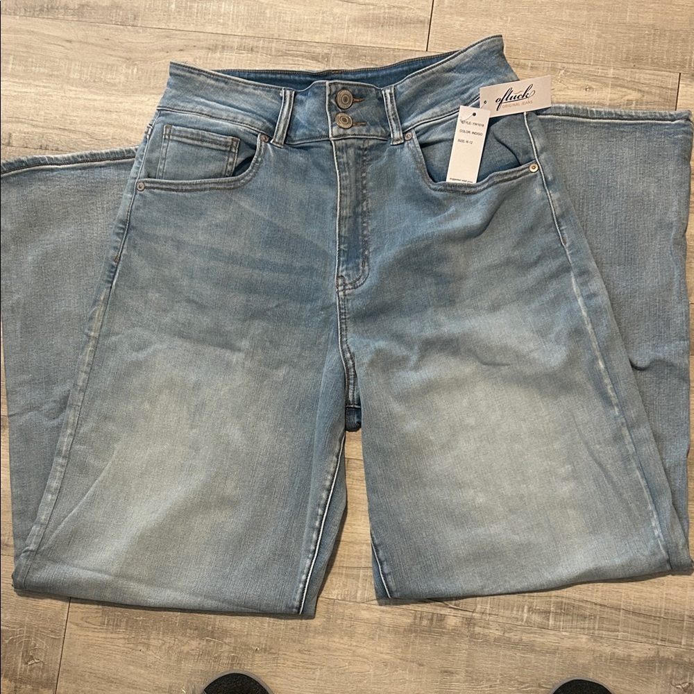 Women's High Rise Light Blue Jeans